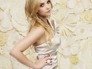 Еротичен видео чат SheilaRed