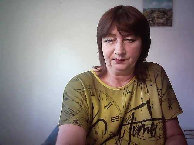 Екранни снимки на излъчване ShirlyNight