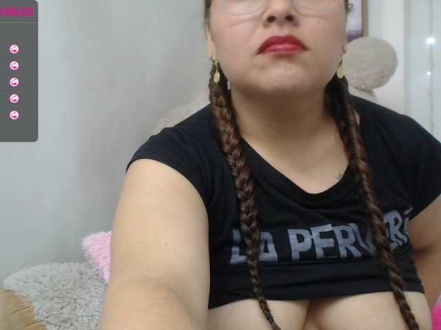 Снимки shoffy-phill Hey lover's, I am a mature and very hot girl, new on the page ... wanting to know many naughty things.... #new #latina #bbw #squirt #lovense #bigtits #bigass #anal