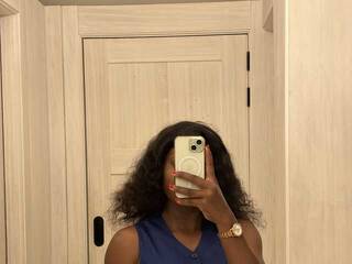 Еротичен видео чат ShySerena