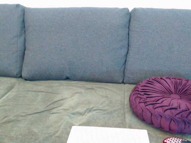 Екранни снимки на излъчване SinAnnie