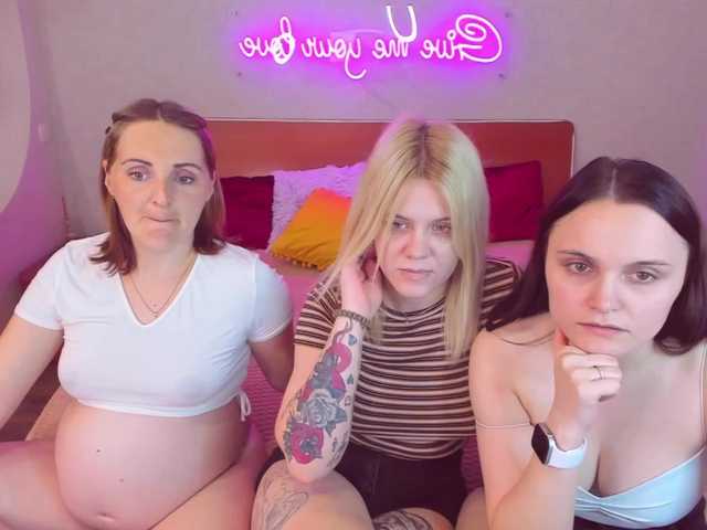 Екранни снимки на излъчване SixNipples