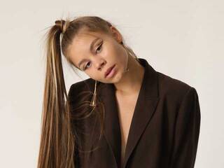 Еротичен видео чат skyler-lux