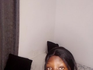 Еротичен видео чат SluttyQueen