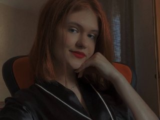 Еротичен видео чат SlyFoxEva