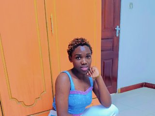 Еротичен видео чат Smiling-Machine