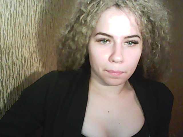 Екранни снимки на излъчване SmithMarilyn