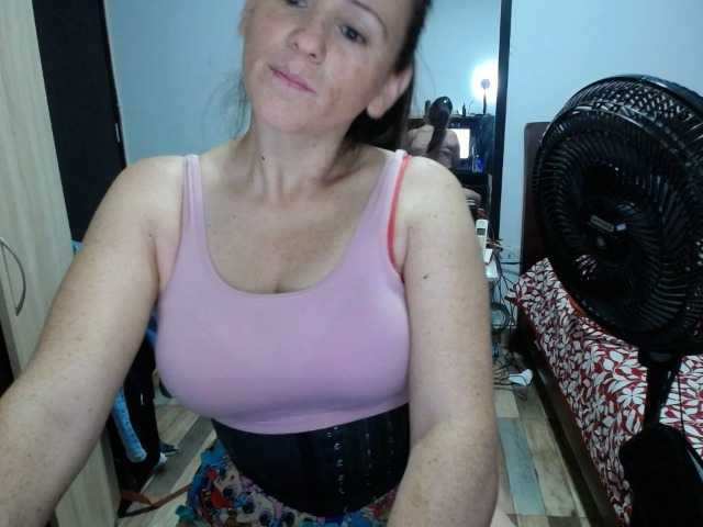 Снимки sofi-princess Hello everyone, I want to invite you to look for me on the next page, since here they take away 70% of what they give me. s ... tri ... p ... ch ... a ......... t ..... look for me as sofia_princess11