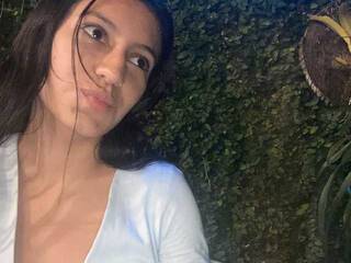 Еротичен видео чат Sofia-Mansson