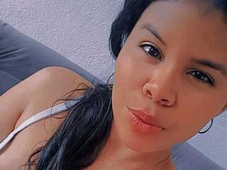 Еротичен видео чат sofiasexy18