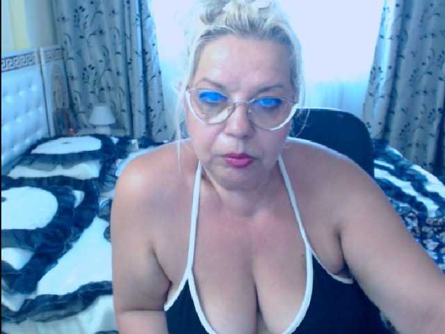 Снимки SonyaHotMilf #BLONDE#MATURE#FEET##PUSSY#ASS#MAKE ME HAPPY WITH YOUR TIPS!!
