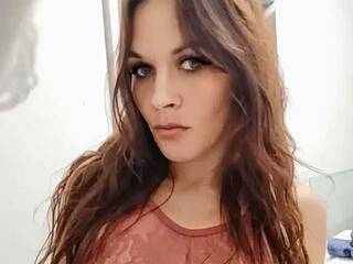 Еротичен видео чат SonyaRed