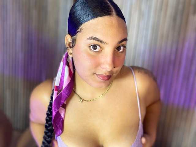 Снимка на профила Sophia-curvy1