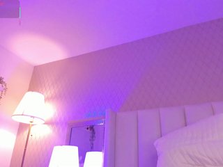 Еротичен видео чат SophiaSmiiths