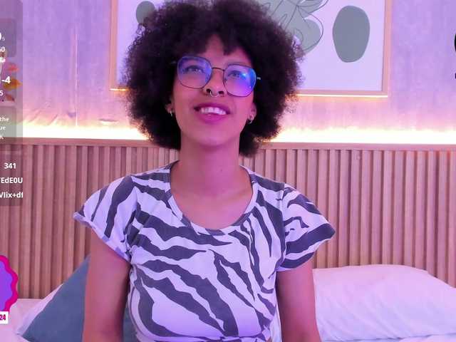 Екранни снимки на излъчване sophie-rojas