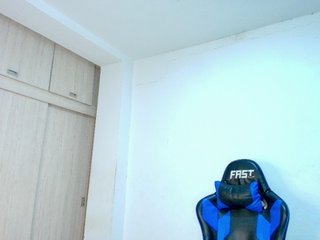 Еротичен видео чат Sophiiaaxx