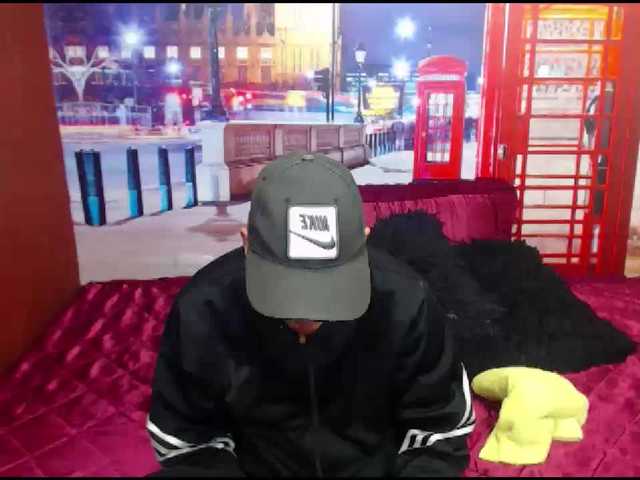 Екранни снимки на излъчване sopiaxjames