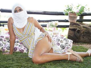 Еротичен видео чат Souzan-halabi