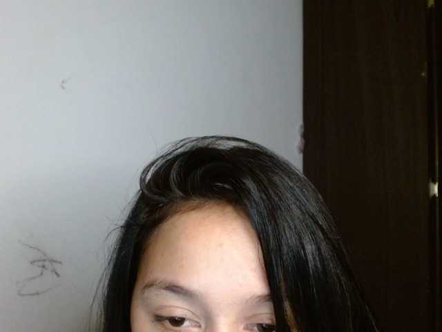 Екранни снимки на излъчване SoyLia233