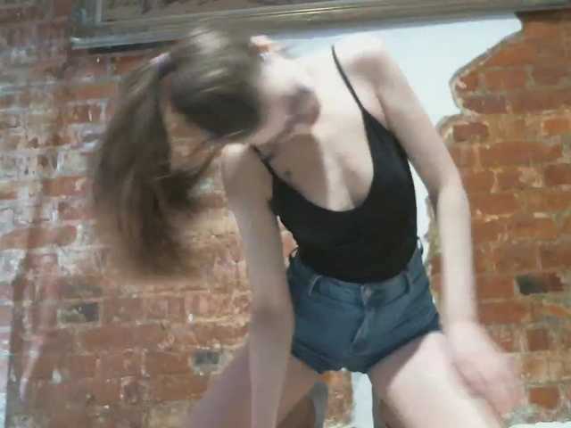 Екранни снимки на излъчване SpaceYennefer