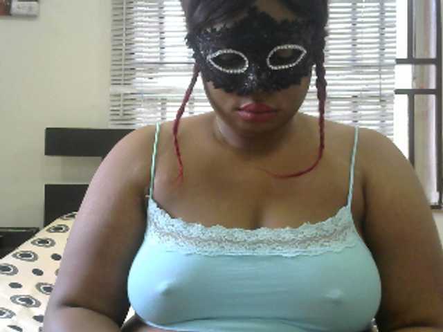 Екранни снимки на излъчване sexyy326