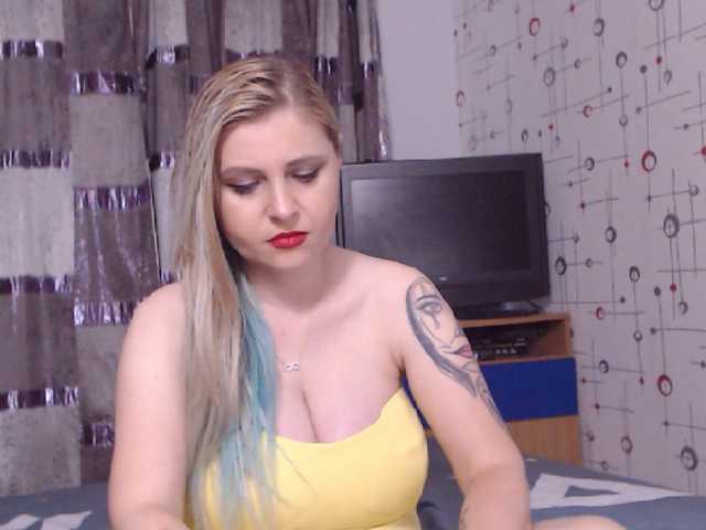 Снимки StacySensuall Blonde Godness who wants to satisfy you