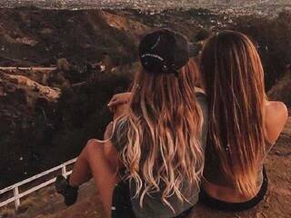 Еротичен видео чат StarryVibe