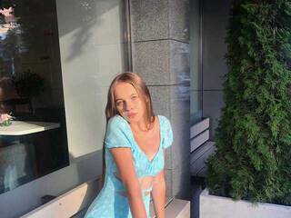 Еротичен видео чат SugaaaaR