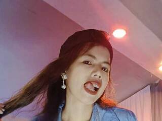 Еротичен видео чат SugarBells