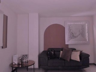 Еротичен видео чат SussyBell