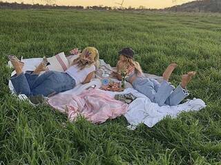 Еротичен видео чат Sweet-Bunnies