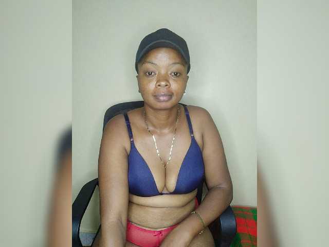 Екранни снимки на излъчване sweet-ebony