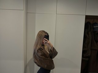 Еротичен видео чат Sweet-Melodie