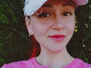 Еротичен видео чат Sweet00Fox