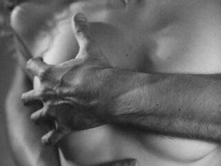 Еротичен видео чат SweetDynasty