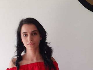 Еротичен видео чат SweetMelody20