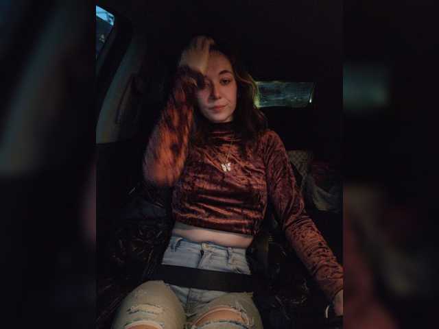 Снимки Sweetrubyrose Hi im ruby! Its my first day im super nervous. Suppiry me by tipping and i Will flash 500 we have 13 and 487 until goal. Vibrate me my lush is in!