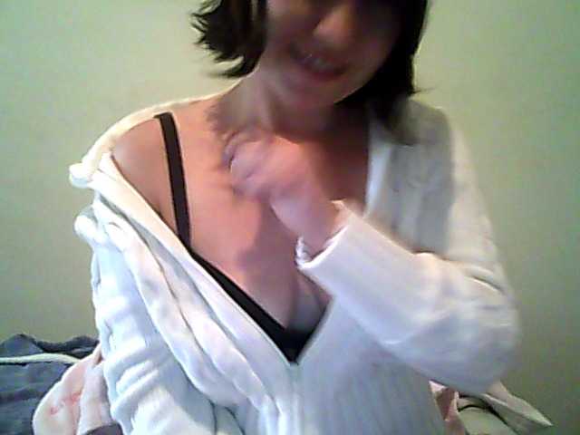 Снимки SweetSafira Play with me :) Tips for tricks! 50 TOKENS - get naked - try me!