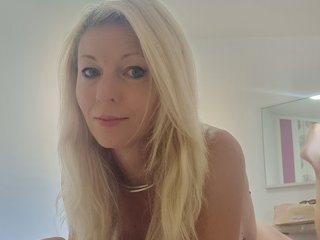 Еротичен видео чат SweetTaya