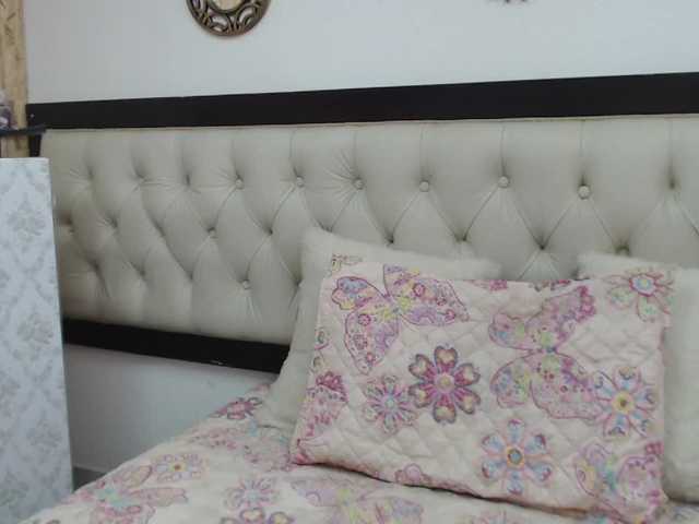 Екранни снимки на излъчване SweettyChoco