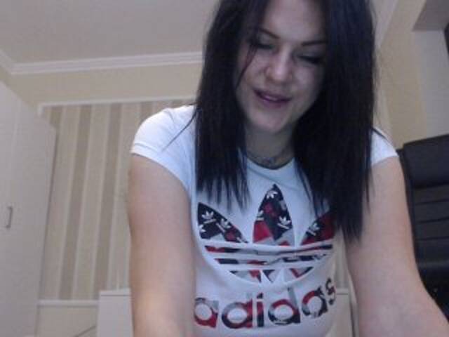 Екранни снимки на излъчване sweetymony