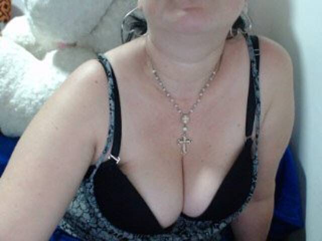 Екранни снимки на излъчване SwetValentina