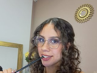 Еротичен видео чат SylvannaMorelli