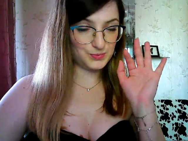 Снимки tastyAriel Sweet and yet dang naughty ;) #innocentface #sweet #petite #glasses #fetish #natural #domina #teaser #cfmn #joi #cei #cbt #sph