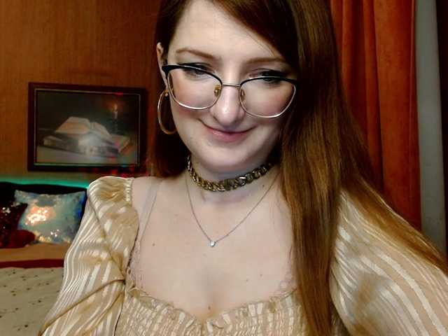 Снимки tastyAriel Sweet and yet dang naughty ;) #innocentface #sweet #petite #glasses #fetish #natural #domina #teaser #cfmn #joi #cei #cbt #sph