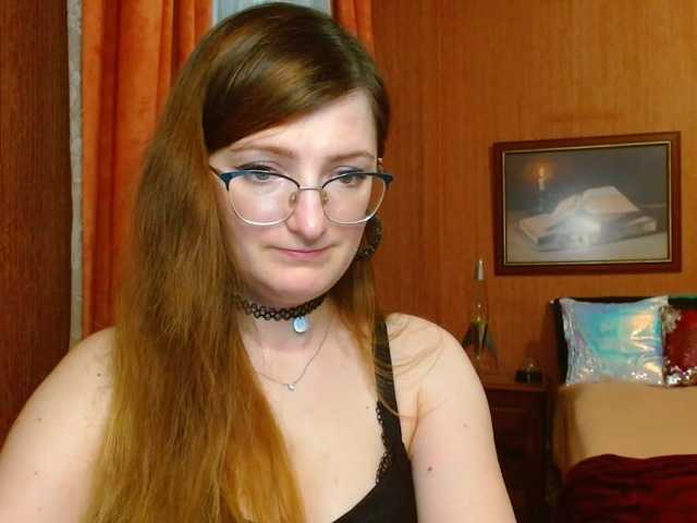 Снимки tastyAriel Sweet and yet dang naughty ;) #innocentface #sweet #petite #glasses #fetish #natural #domina #teaser #cfmn #joi #cei #cbt #sph