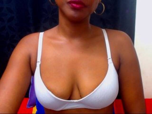 Екранни снимки на излъчване taty2hott