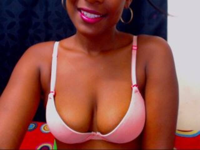 Екранни снимки на излъчване taty2hott