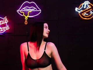 Еротичен видео чат TayaYumm