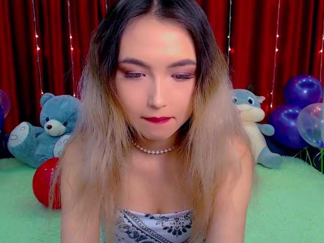 Снимки TeaRose12 Heyy everyone! I`m inviting you all to my birthday party today٩(◕‿◕｡)۶ it would be fuun! #asian #new #mistress #joi #cei #cute